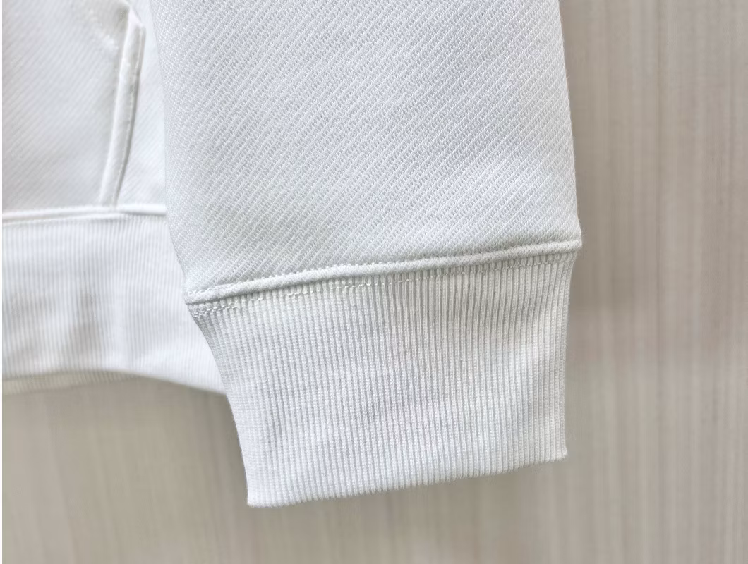 Top Quality Small Stand-up Collar Shirt Embroidered with Elegant Silk for Stylish Women