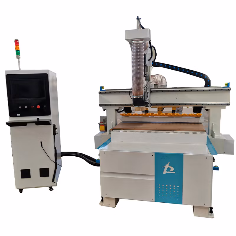 Straight Line Changing Cutters Automatically Woodworking CNC Router