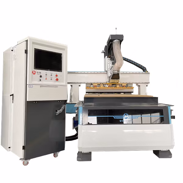 Straight Line Changing Cutters Automatically Woodworking CNC Router