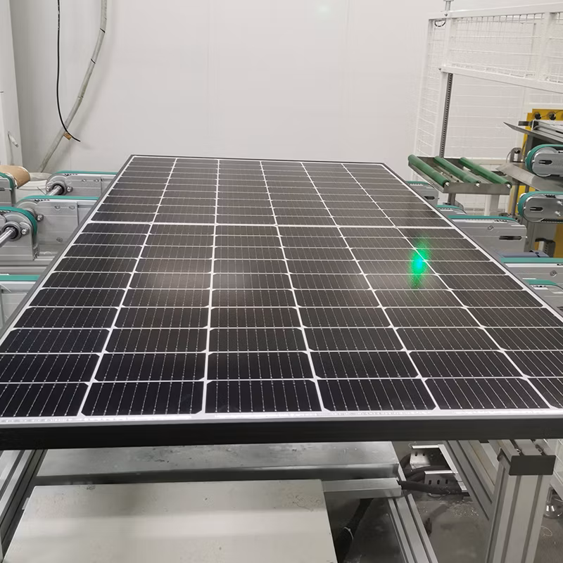 Grade a Solar Cell Jinko PV Module 200W 300W Panels Price