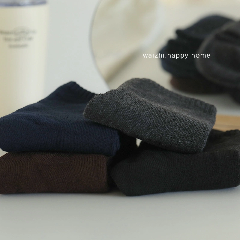 Men&prime;s Winter Thickened Terry Japanese Solid Color MID-Thigh Socks Warm Comfortable Towel Bottom Cotton Socks