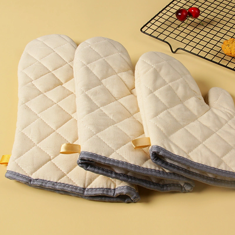 Heat Resistant Provide Protection and Safe Insulation Oven Gloves