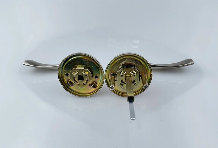 Zinc-Alloy Eye Door Handle Chrome-Plated S-Shaped Anticorrosive Bathroom Handle