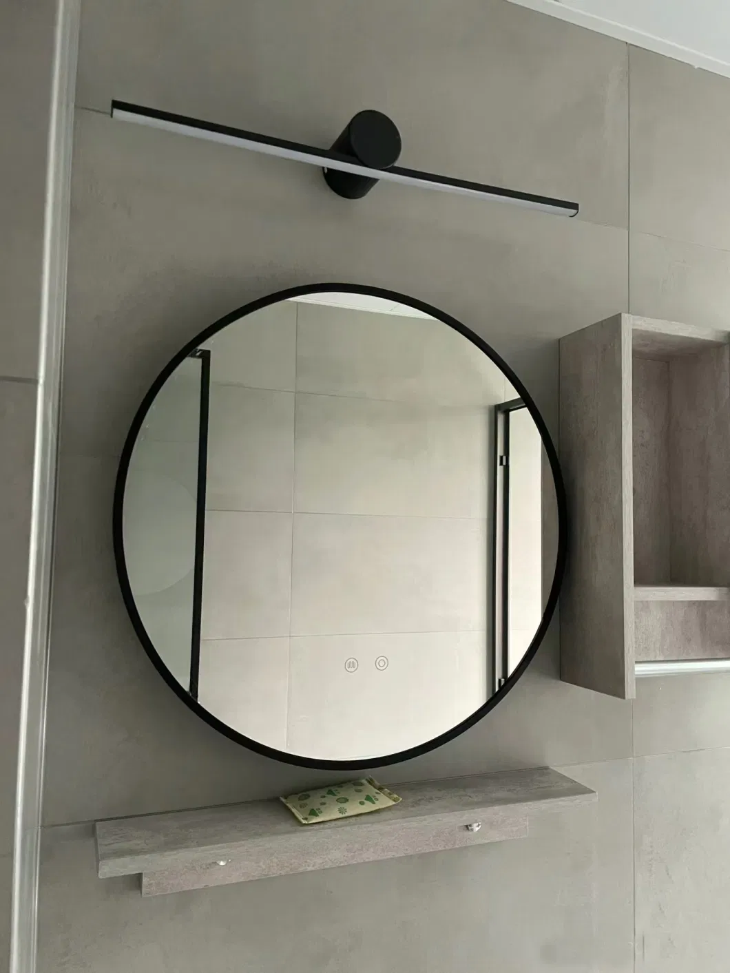 Factory Direct Supply Modern Large Circle Decorative Make-up Cosmetic Mirror for Bathroom Wall