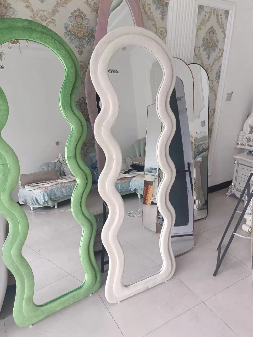 Soft Framed Floor Standing Wave Mirror Customized Mirror for Home Use