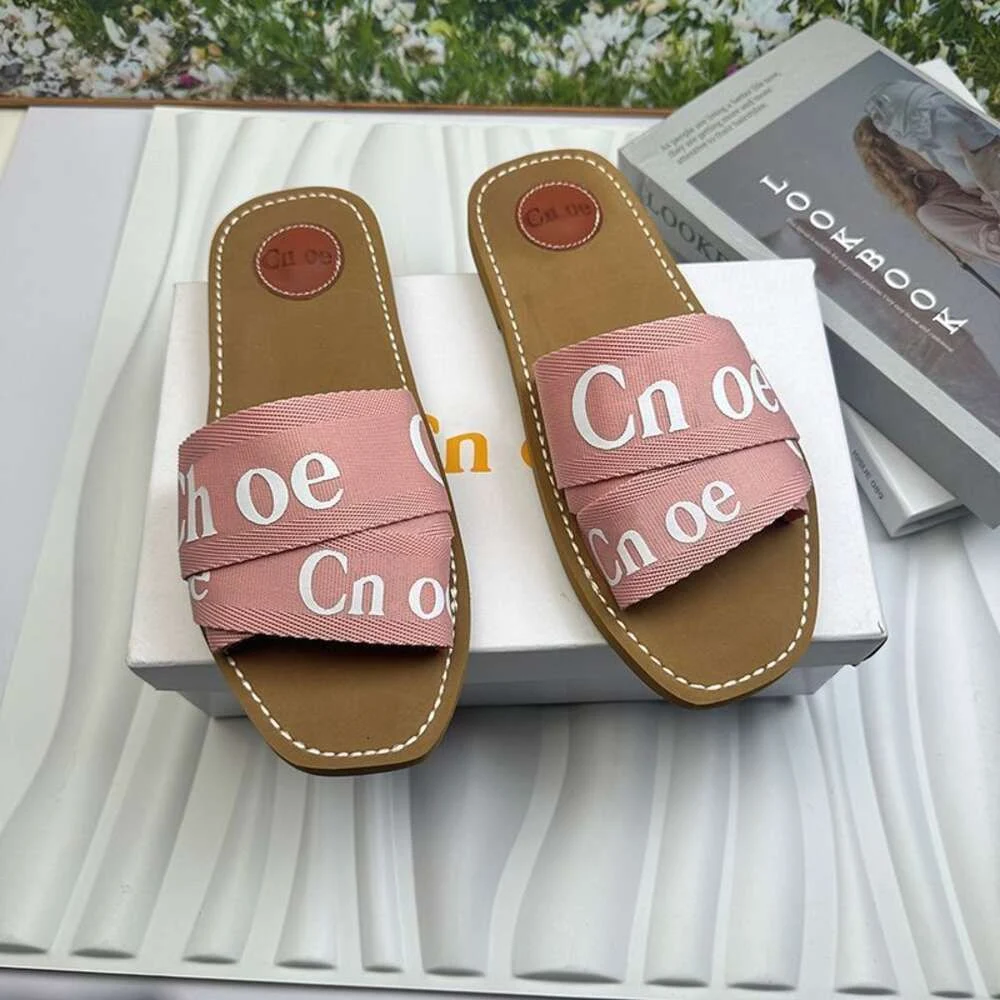 Designer Sandals Luxury Womens Woody Clogs Mule Flat Sandals Slide Letter Loafers Slippers Womens Pink Slippers Summer Beach Platform Canvas Herringbone Shoes