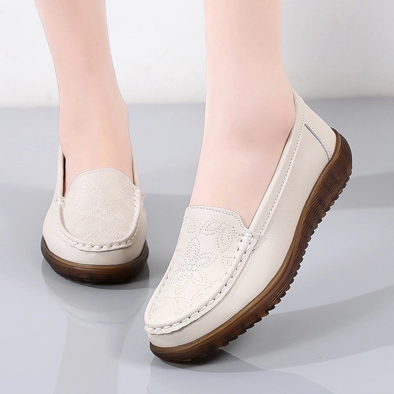 Fashionable Women&prime;s Casual Flats for Summer