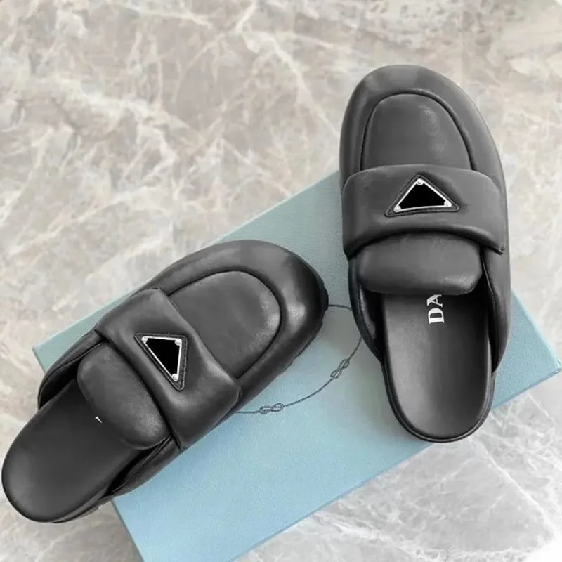 Top Women Slippers Designer Foam Rubber Sandal Beach Mules Platform Slippers Bread Flat Slide Womens Slides Soft Leather Sandals Shoes