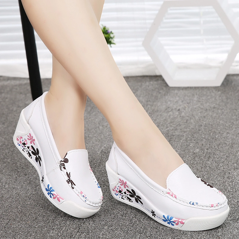 New Casual Female Walking Shoes Breathable Non-Slip Wedge Heel Nurse Work Shoes for Women