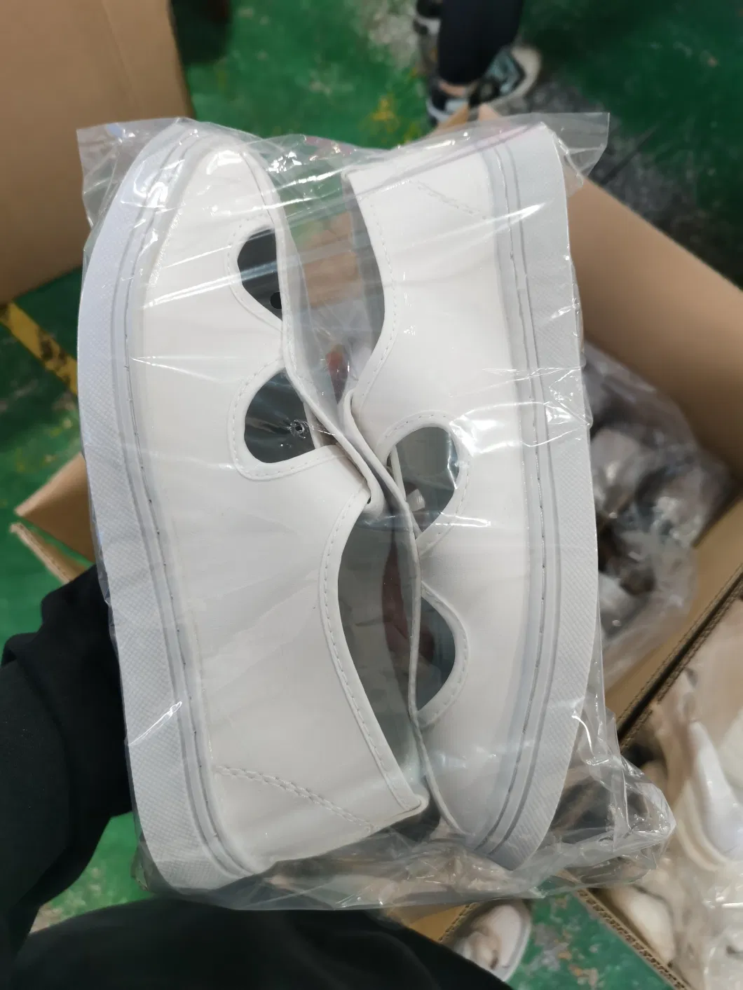 PVC 4-Eyes Antistatic Outsole Fabric Upper ESD Shoe (SI405)