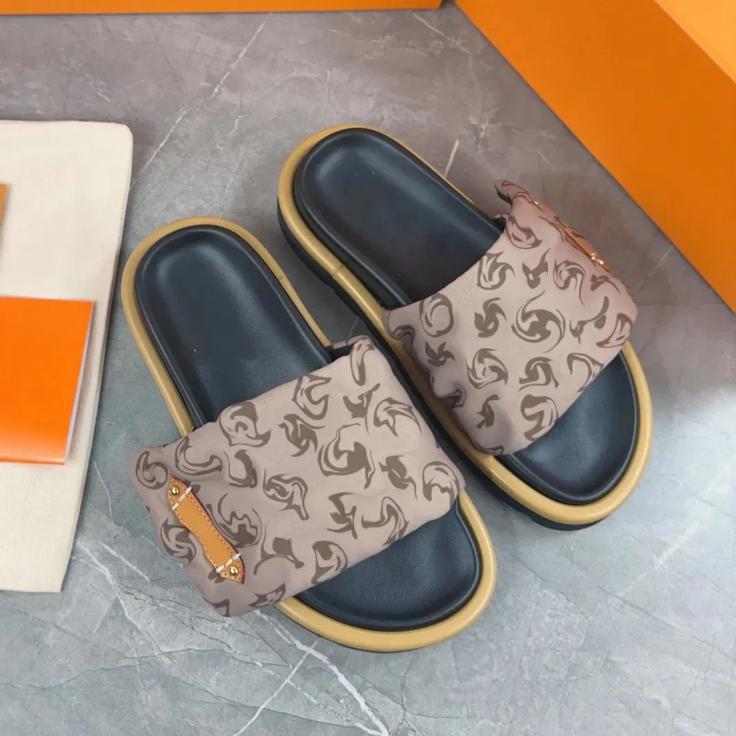 Designer Sliders Slippers Women Men Pool Pillow Flat Comfort Mules Slides Fashion Classic Prints Embossed Summer Sandals Black Grey Beach Fashion Shoes