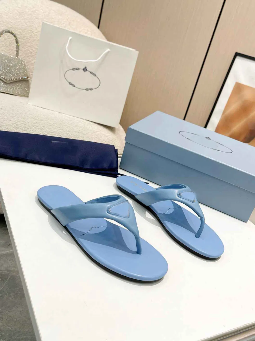 Zonxan Fashion Trend Summer Women Shoes with Four Colors Beautiful Ladies Slippers Flat Girls Sandals Fitness to Walking