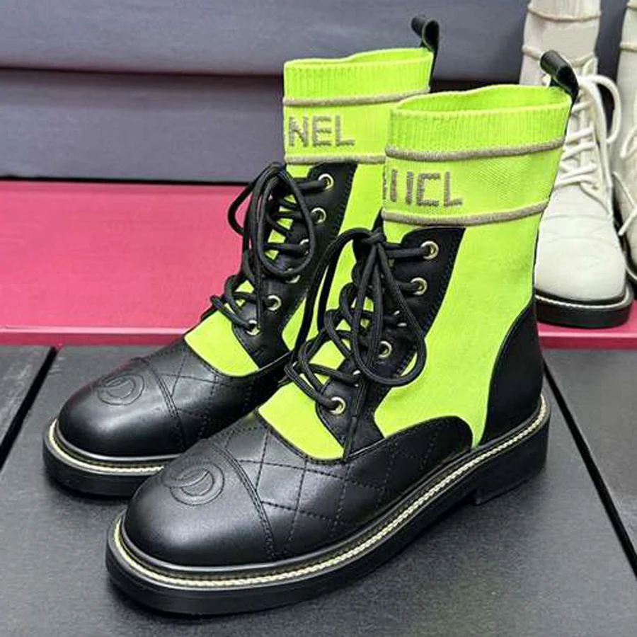 Designer Ankle Boots Women&prime;s Leather Flying Woven Diamond Check Boots Color Round Head Thick Soled Elastic Martin Boots Lace-up Ankle Socks Boots