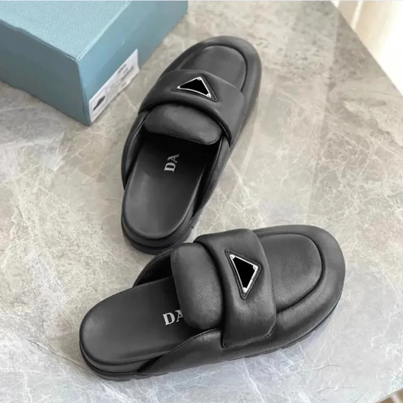 Top Women Slippers Designer Foam Rubber Sandal Beach Mules Platform Slippers Bread Flat Slide Womens Slides Soft Leather Sandals Shoes