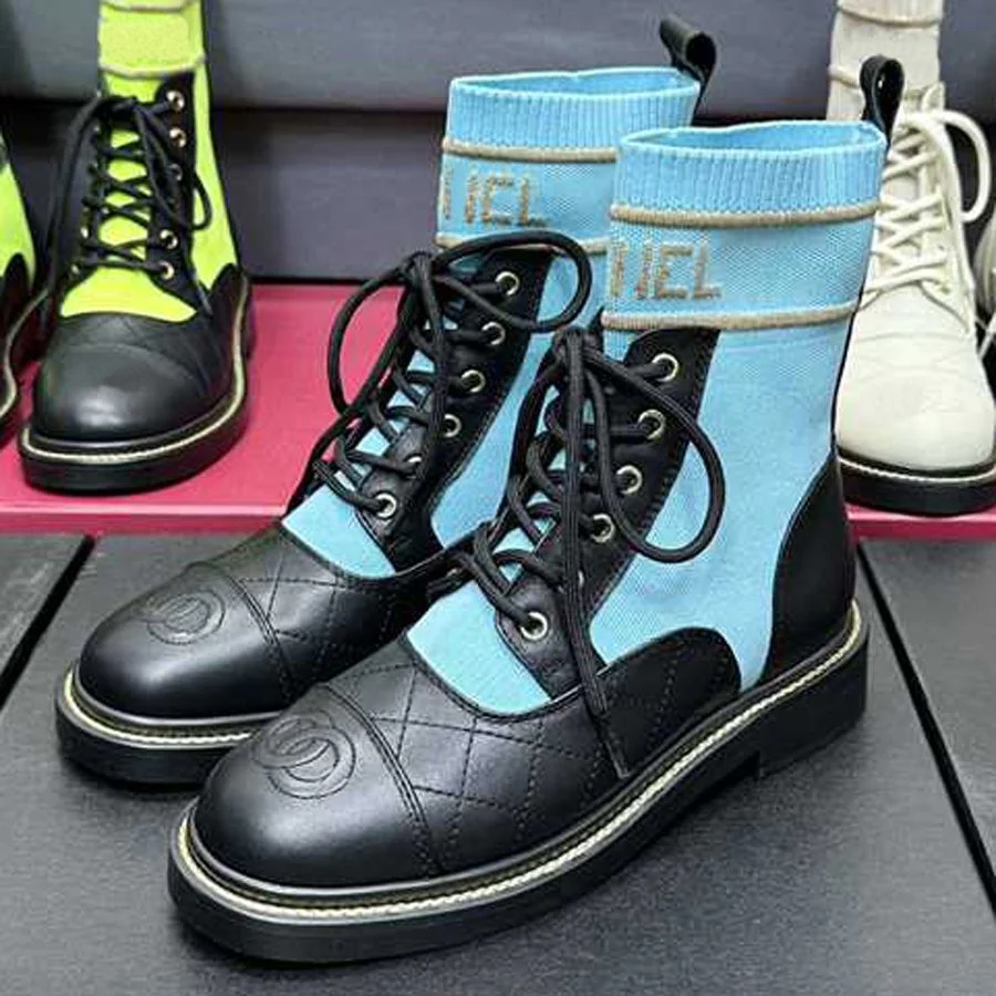 Designer Ankle Boots Women&prime;s Leather Flying Woven Diamond Check Boots Color Round Head Thick Soled Elastic Martin Boots Lace-up Ankle Socks Boots