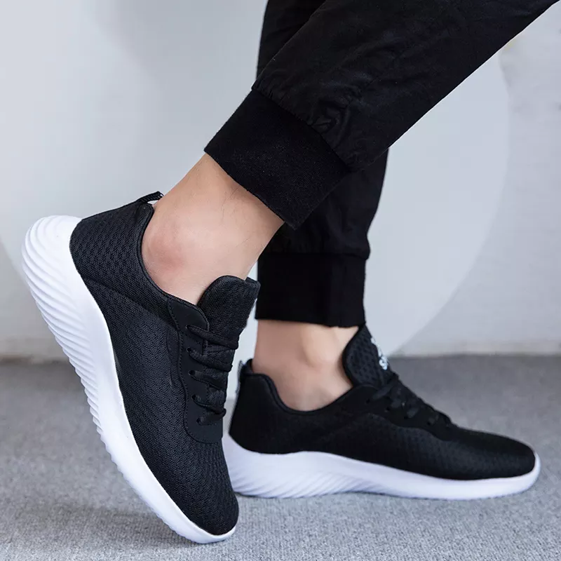 Light Weight Male Jogging Shoes Fashion Zapatillas Futbol Sport Running Fitness Walking Shoes