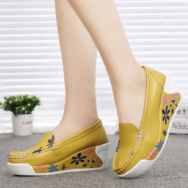 New Casual Female Walking Shoes Breathable Non-Slip Wedge Heel Nurse Work Shoes for Women