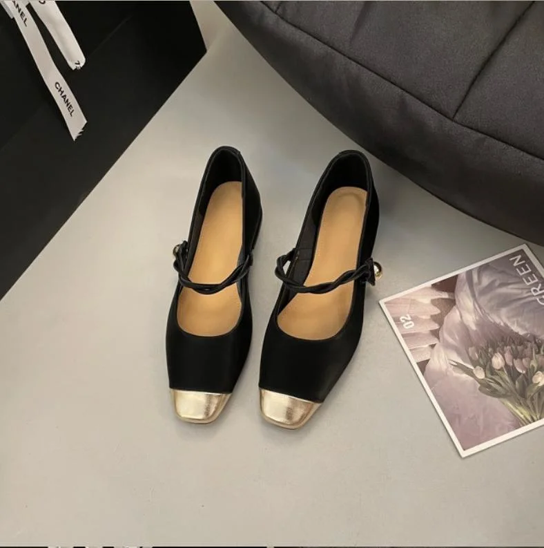 Wholesale Replicas Original Designer Leather Leisure-Comfort-Shoes Fashion Lady Flat Heel Shoe Factory