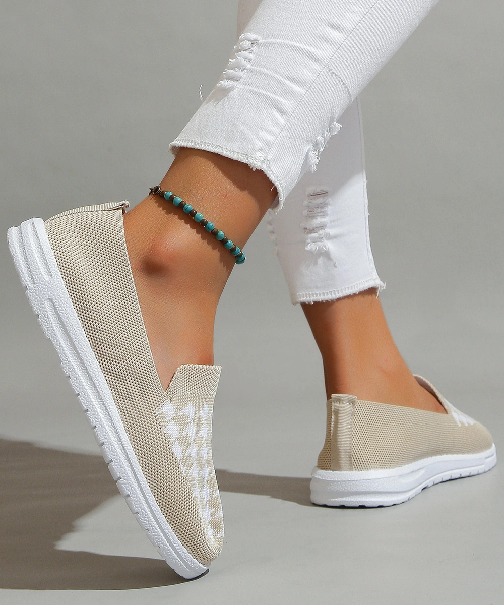 New Design Comfortable Stylish Slip on Casual Lazy Shoes Ladies Knitted Flats Soft Breathable Peas Women Fisherman Woven Shoes