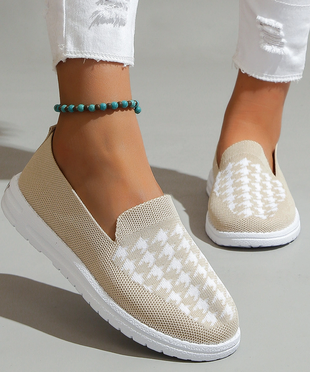 New Design Comfortable Stylish Slip on Casual Lazy Shoes Ladies Knitted Flats Soft Breathable Peas Women Fisherman Woven Shoes