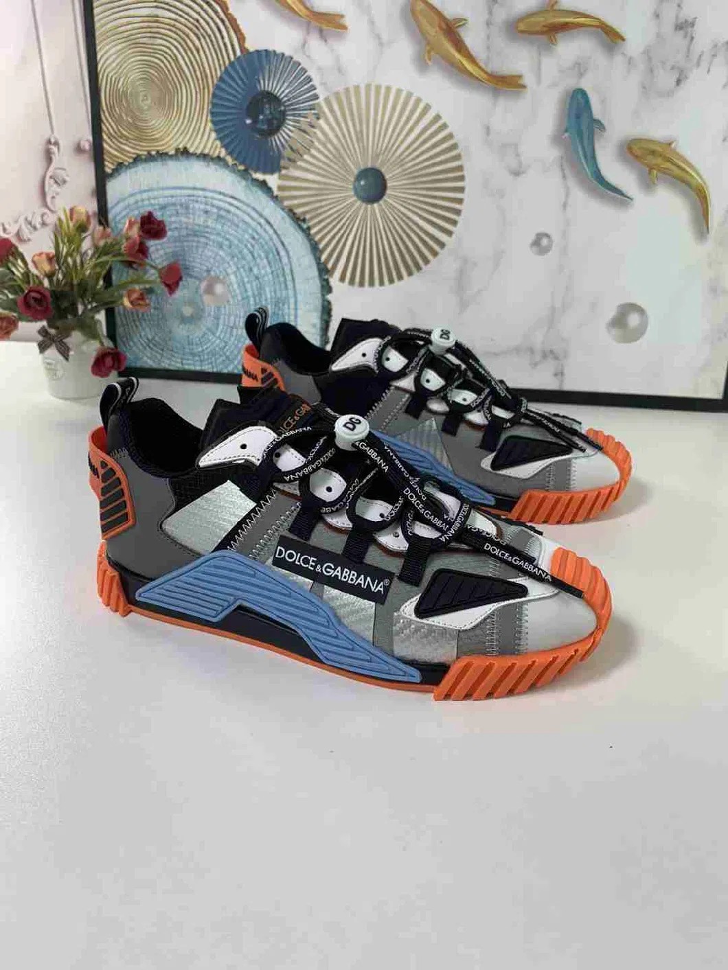 The Latest Color Matching Sports Casual Shoes Color Men&prime;s Shoes