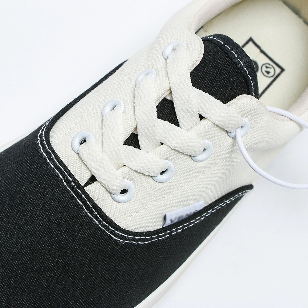 Wholesale Fashion Black White Color Matching Walking Style Mens Vulcanized Shoes Slip