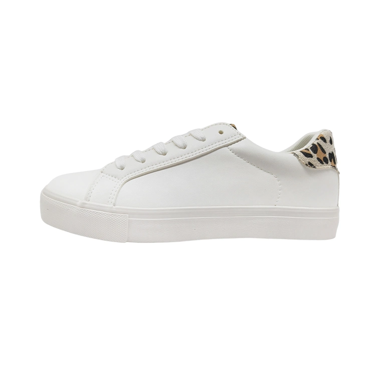 Cheap White Trainers Sport PU Upper Sole Trendy White Sneakers Vulcanized Shoes