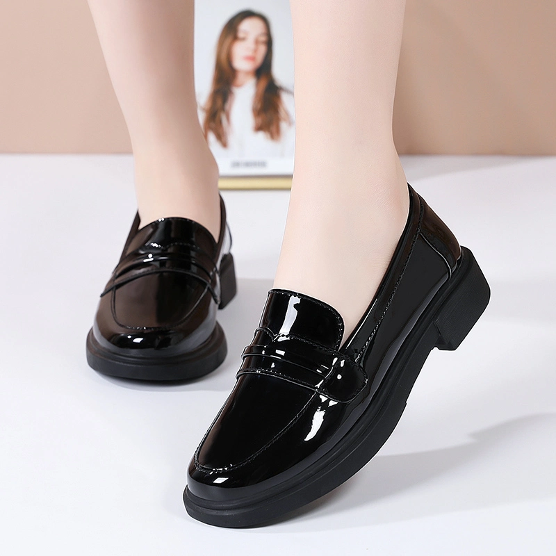 Casual Shoes Ladies Loafer with Latest Fashion Design