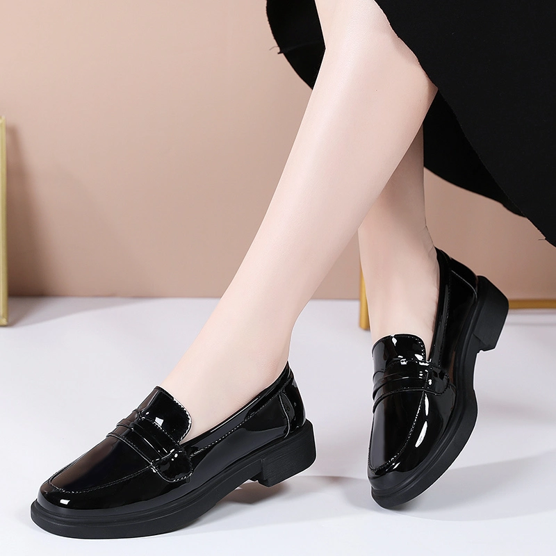 Casual Shoes Ladies Loafer with Latest Fashion Design