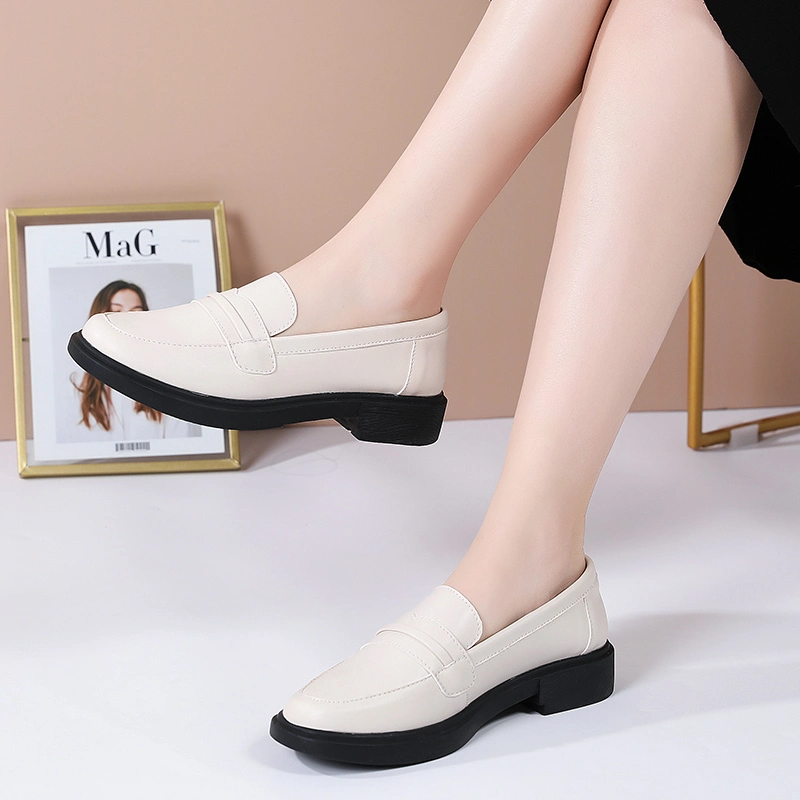 Comfortable Slip-on Women&prime;s Loafers for Casual and Formal Wear