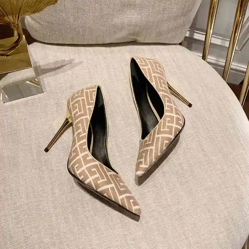 Knitted Single Shoes with Pointed Toe Full of Diamond