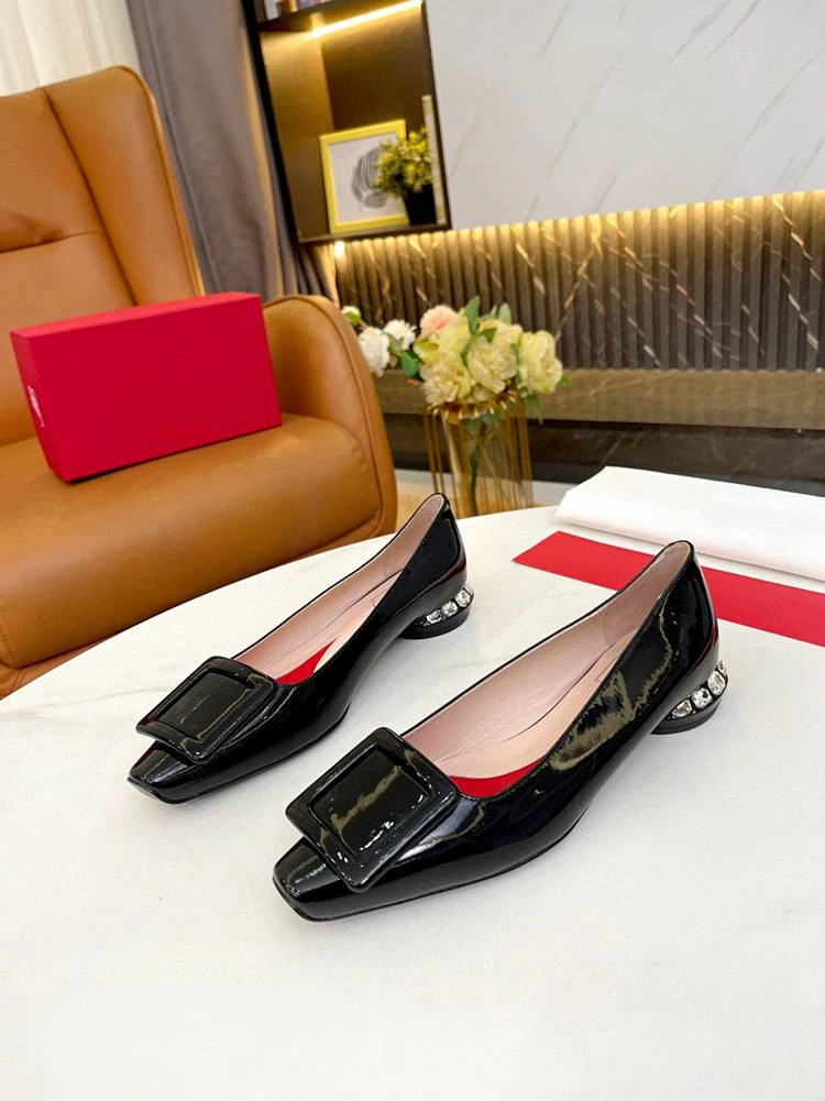 Metal Buckle Leather Women&prime; S Spring Block Fashion Office Patent Heel Shoes