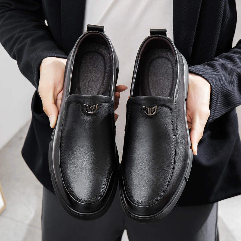 Men&prime; S Shoes Leather Slip-on Business Casual Men&prime; S Shoes