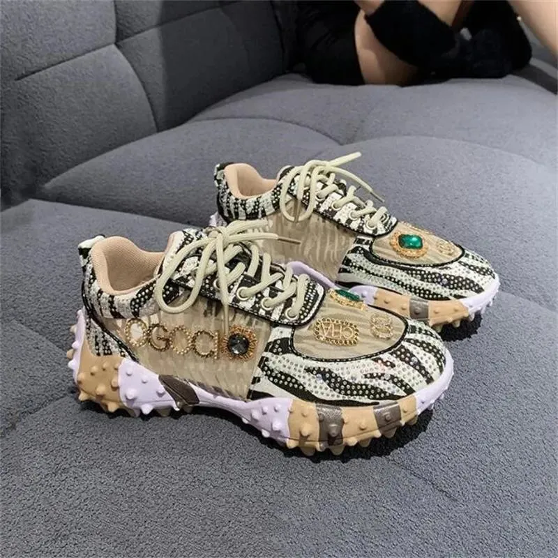 Hotsales 2023 New Style Autumn Woman Walking Shoes Fashion Sneakers Luxury Brand Platform Sports Casual Shoes Chunky Bowling Walking Shoes