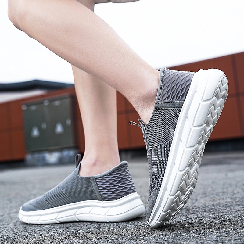 Fashion Outdoor Breathable Tennis Shoes New Design Walking Sneakers Men Casual Slip on Mesh Shoes