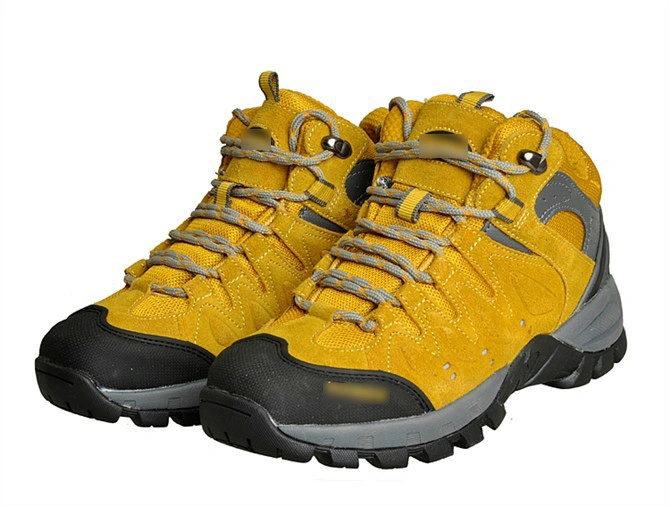 Women&prime;s Trekking Shoes