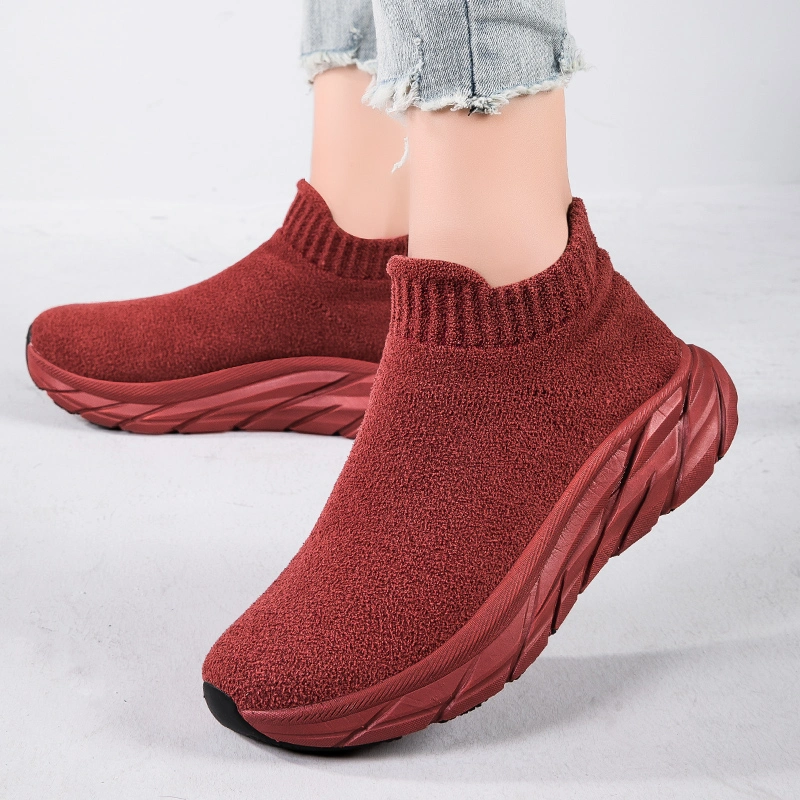 Autumn and Winter Lightweight Soft-Soled Velvet Shoes, Sports Leisure Slip-on Walking Shoes