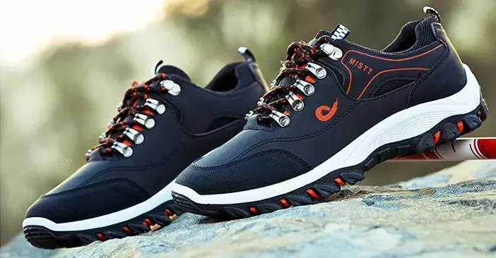 Outdoor Trekking Footwear Men&prime;s Hiking Shoes (231)