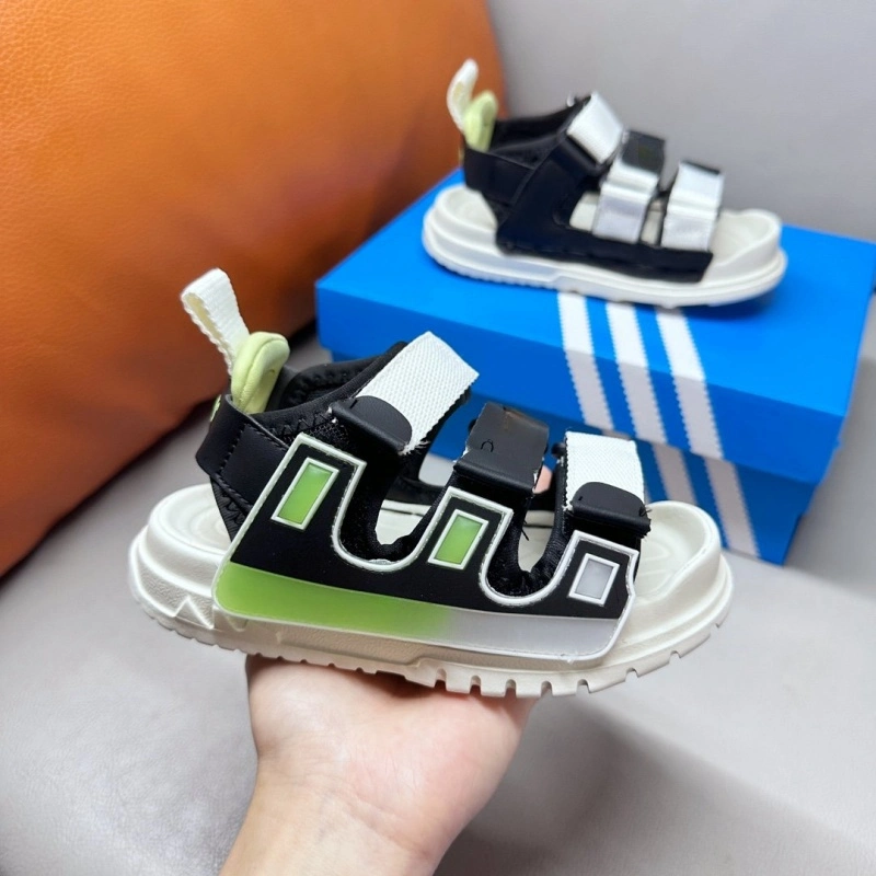 Factory Price Wholesale Price High-End Luxury Boys Girls Children&prime;s Shoes Children&prime;s Shoes Children&prime;s Sandals White Blue Black Red