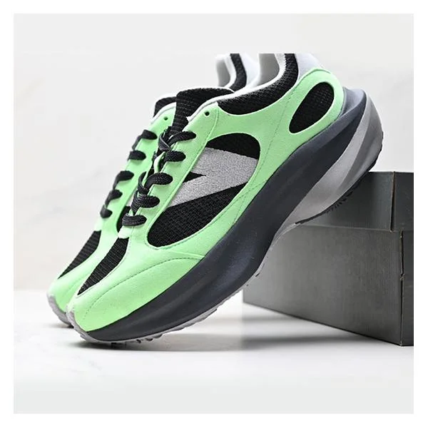 Retro Men&prime;s Women&prime;s Branded Replicas Athletic Sports Sneakers Jogging Shoes