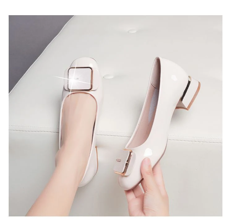 New Designed Square Toe Chunky Heels Fashion Metal Buckle Slip-on Soft Sole Non-Slip Patent Leather Shoes for Women