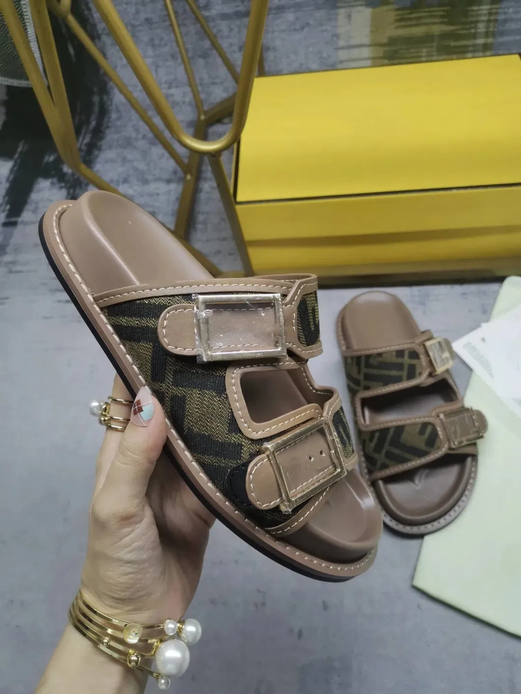 Elegant Fashionable High Quality Cowhide Leather Women Sandals Summer Shoes