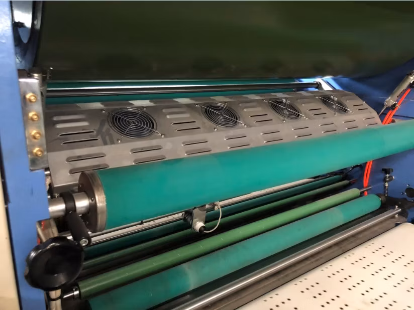 Automatic OPP Film Lamination Machine Adopts Servo System