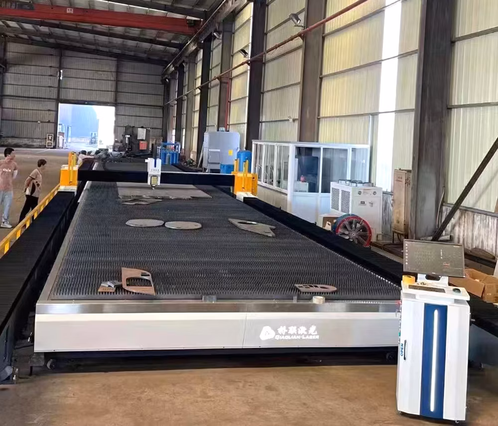 One Stroke Flying Cutting Function Single Table 8000W Steel Laser Cutter