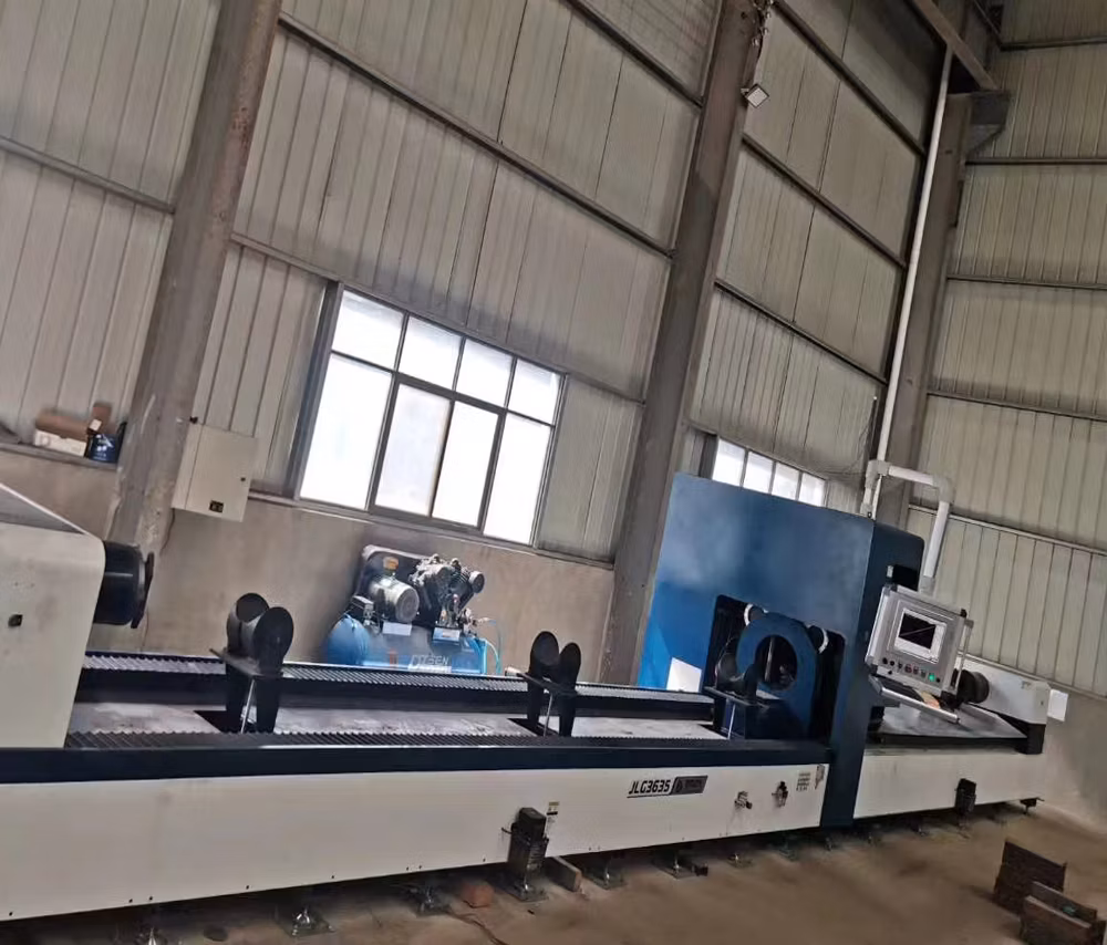 One Stroke Flying Cutting Function Single Table 8000W Steel Laser Cutter