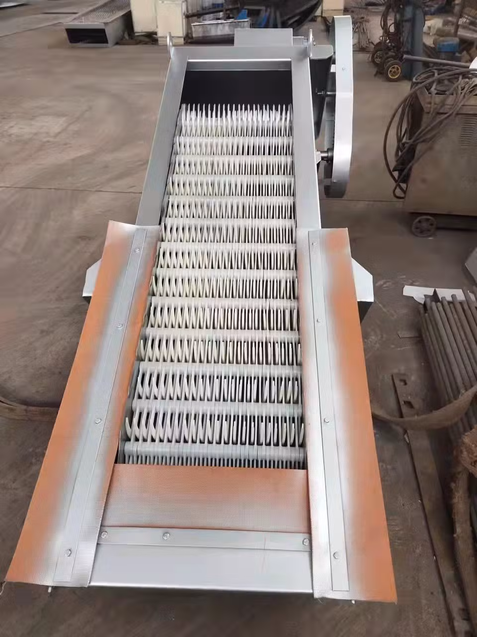 Waste Water Treatment Grille Mechanical Coarse Bar Screen Machine