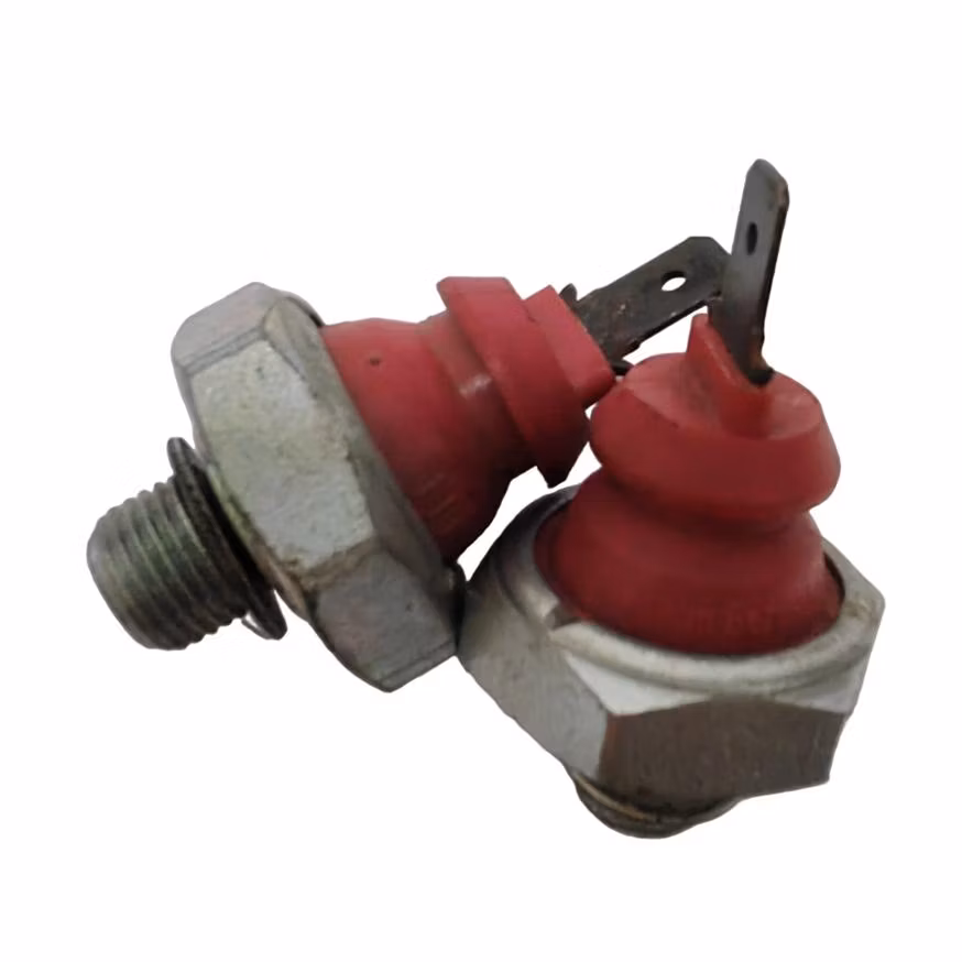 Diesel Engine Spare Part Bfm2011 Oil Pressure Switch 01182482