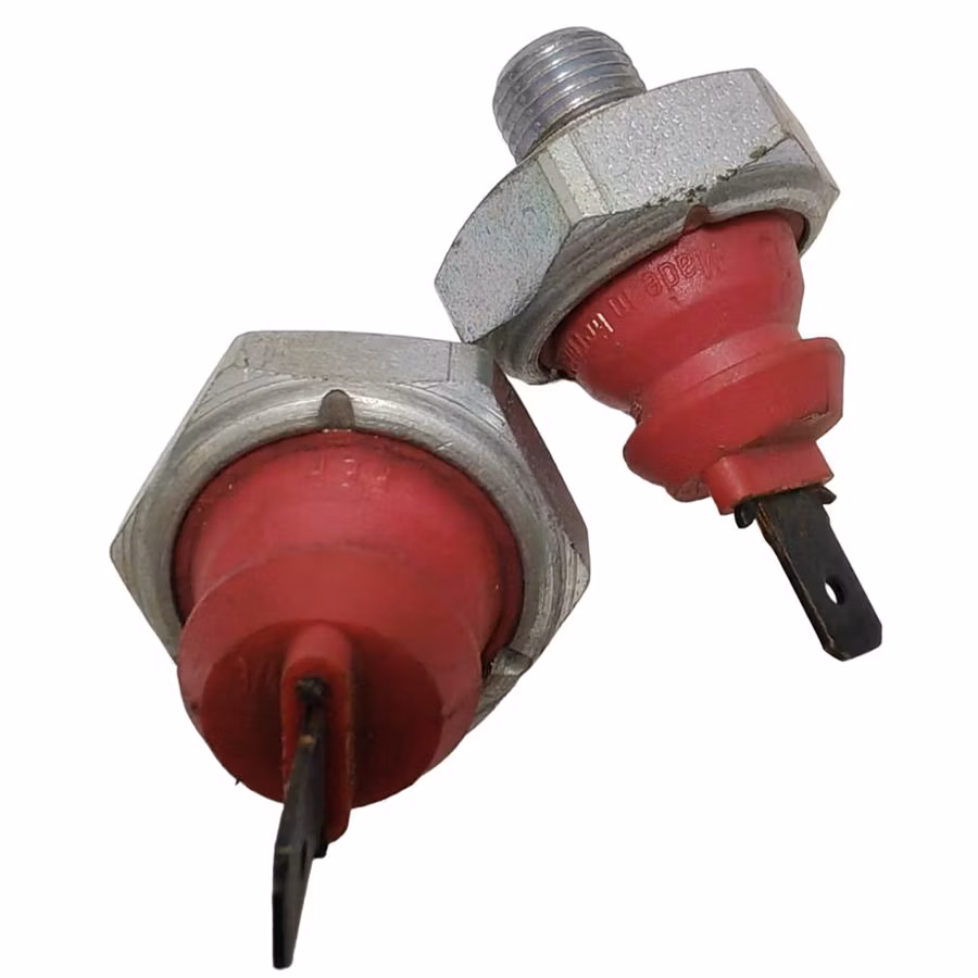 Diesel Engine Spare Part Bfm2011 Oil Pressure Switch 01182482