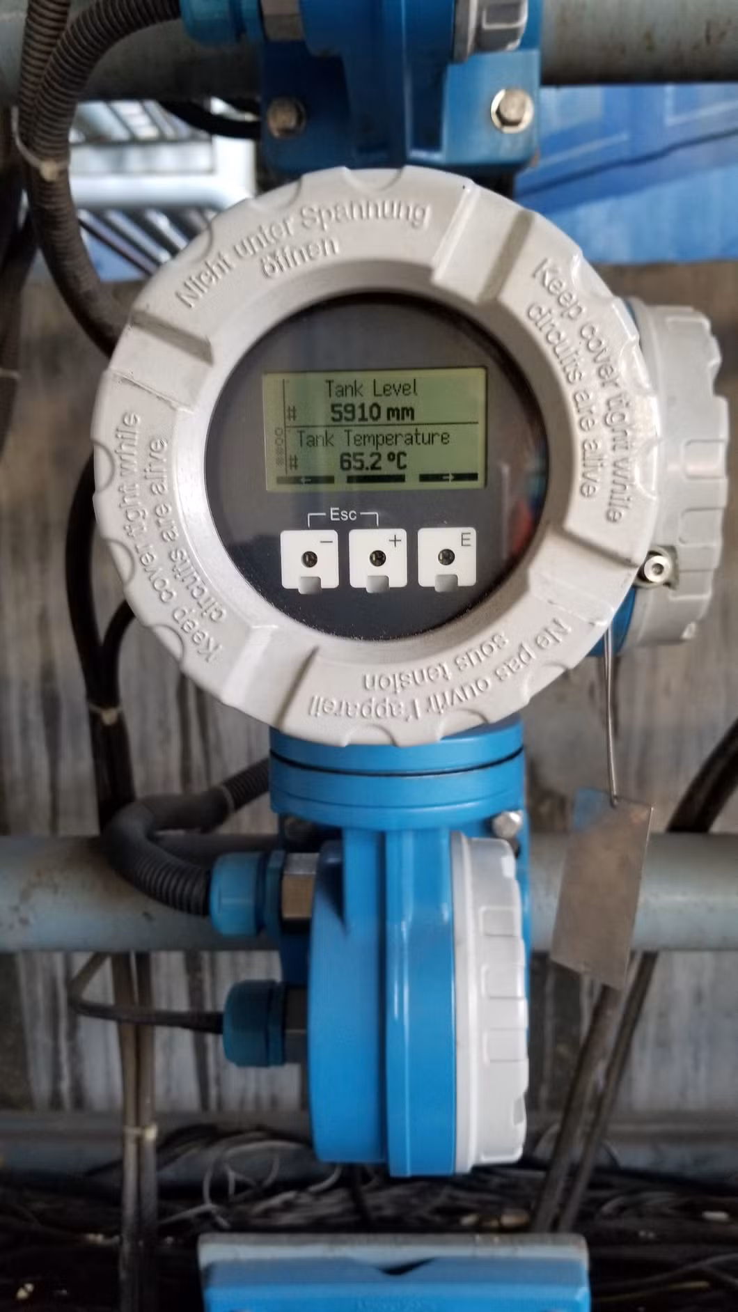 E+H High Quality Electromagnetic Flowmeter 10L2f-Ue0a1AA0a4AA 10L2f-Ue1a1AA0a4AA Endress Hauser