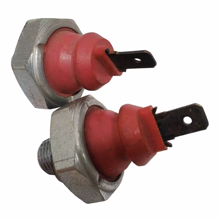 Diesel Engine Spare Part Bfm2011 Oil Pressure Switch 01182482